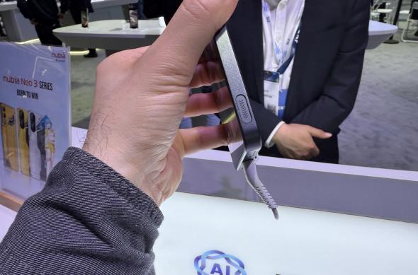 Nubia Neo 3 GT - Fotografii hands-on (MWC 2025): Photo 03.03.2025, 17 49 04.jpg