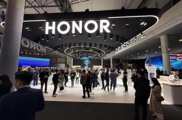 MWC 2025 - Standul HONOR: Photo 03.03.2025, 10 17 37.jpg