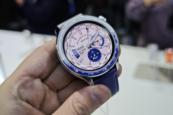 MWC 2025: Xiaomi Watch S4 video hands-on - Smartwatch cu ecran AMOLED, monitorizare avansată, HyperOS ca sistem de operare