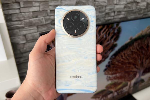 realme 14 Pro+ - Schimbare culoare