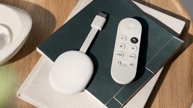 <b>Google dezvăluie cât timp va mai oferi suport software pentru Chromecast; Variantele HD și 4K primesc Android TV 14</b>Înainte ca seria de telefoane Pixel 9 să debuteze, Google a lansat oficial un nou device de streaming. E vorba despre un set-top box numit Google TV Streamer, care a înlocuit oficial device-urile de tip Chromecast. Mulți se întreabă