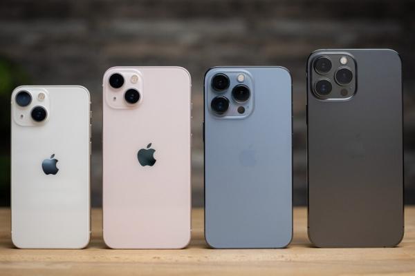 Care sunt cele mai căutate iPhone-uri din 2022 în România şi de ce? Top popularitate modele iPhone pe site-ul eMAG