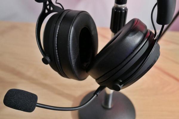 Endorfy Viro Plus USB Review: Căști de gaming accesibile ce îți aduc sunet 7.1 (Video)