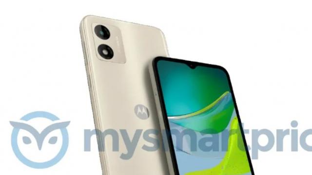 <b>Motorola Moto E13 apare în imagini, ar putea fi cel mai ieftin Moto din 2023</b>În ultima vreme s-a vorbit mai mult despre telefonul flagship Moto X40, dar şi despre Moto G-uri şi Edge-uri. Nu trebuie să uităm că Motorola produce şi telefoane de buget, din seria E, iar cel mai nou este Moto E13, care a apărut pe 

