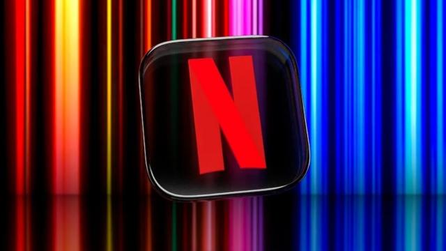 <b>Netflix va taxa cu câţiva euro în plus utilizatorii care dau şi altora parola; 100 de milioane de utilizatori sunt afectaţi</b>Netflix a pus gând rău password sharing-ului de ceva vreme, mai ales după ce estimările arată că 100 de milioane de utilizatori privesc Netflix folosind parola altcuiva. Din 2023 lucrurile se schimbă şi am putea fi taxaţi în plus. 2022 a fost un an