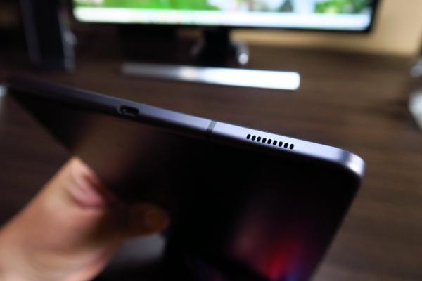Samsung Galaxy Tab S6 Lite: Acustică duală stereo, e ce trebuie