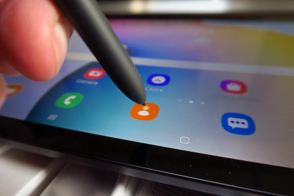 Samsung Galaxy Tab S6 Lite: OS, UI, aplicaţii care îmbina productivitatea cu divertismentul