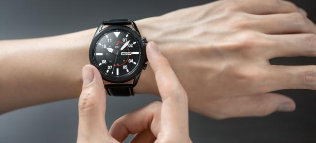 Samsung Galaxy Watch 3 primeşte o actualizare importantă, care activează funcția de măsurarea oxigenului din sânge (VO2 Max)