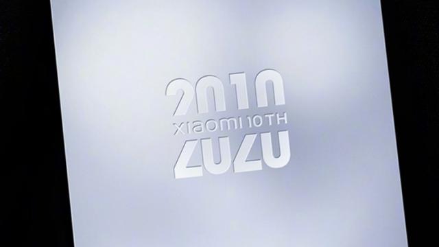 <b>Xiaomi Mi 10 Pro Plus va debuta oficial pe 11 august; Ediție aniversară ce marchează 10 ani de prezență pe piață pentru Xiaomi</b>La o zi distanță după ce am descoperit că Xiaomi Mi 10 Pro Plus va sosi cu un modul foto uriaș în spate, iată că astăzi flagship-ul are dezvăluite noi detalii, inclusiv data lansării