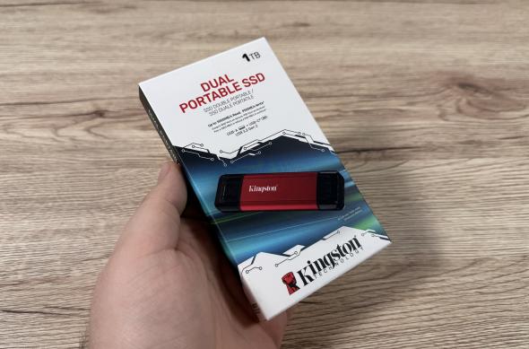 Kingston Dual Portable SSD - Unboxing: Photo 05.12.2025, 16 14 13.jpg