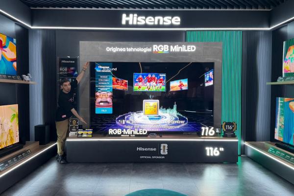 Am văzut televizorul de aproape 3 metri ULED Mini LED RGB Hisense şi iată ce e special la el