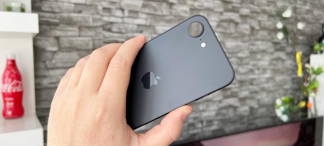 iPhone 17e ar putea fi mai subţire şi elegant; Aflăm detalii despre designul său