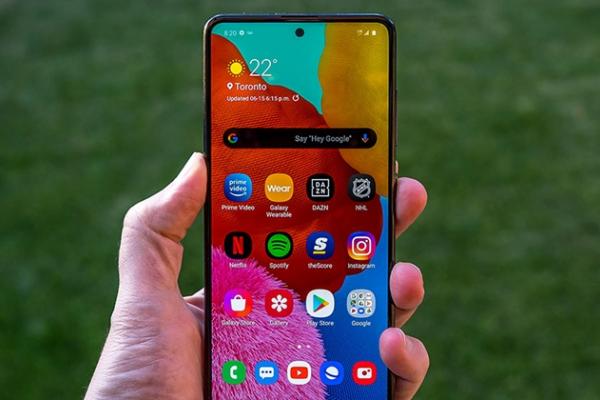 Samsung aduce Android 11 pe Galaxy A51; Update-ul se distribuie chiar acum