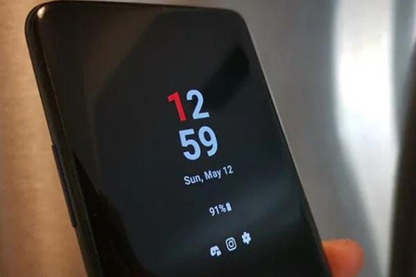 OnePlus 7 Pro și 7T Pro primesc Always On Display prin noul update la OxygenOS 11 Beta 2