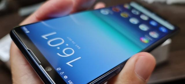 Actualizarea la Android 11 se distribuie acum în Europa pe Sony Xperia 5 II
