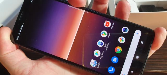Xperia 10 II este telefonul cu numărul 5 din portofoliu Sony care primește actualizarea la Android 11