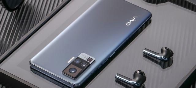 Vivo intră pe piaţa din România; Încă un jucător important din top 5 ajunge la noi
