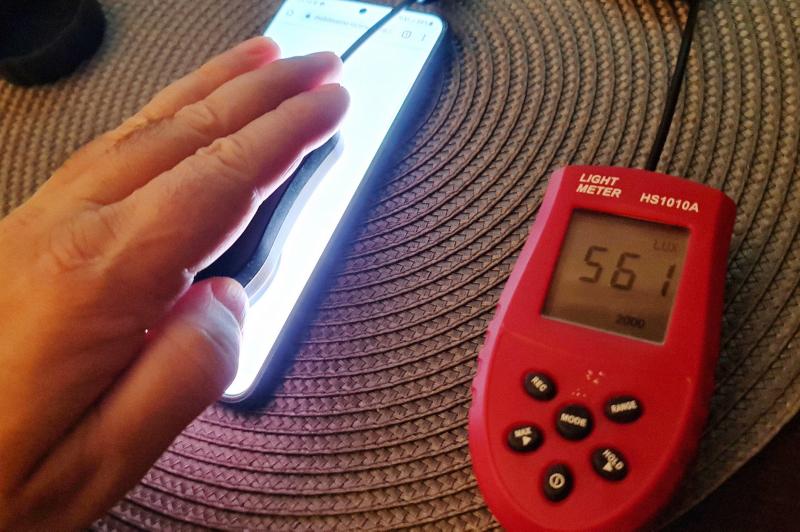 Luminozitate display Samsung Galaxy S21+ 5G și ecranul văzut la microscop: Samsung-Galaxy-S21-Plus_001.jpg