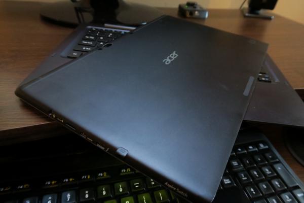 Acer Aspire Switch 12 S - Fotografii Hands-On