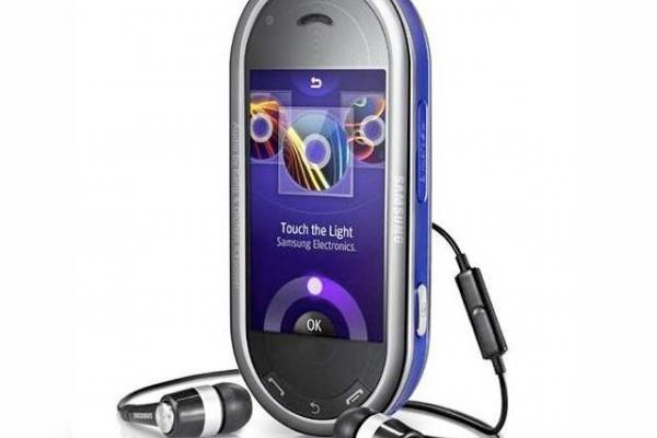 Samsung anunta oficial telefonul muzical M7600 Beat DJ, dotat cu touchscreen