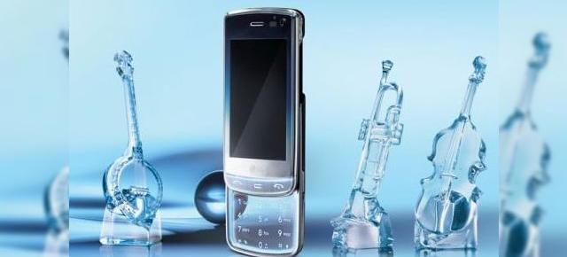 LG GD900, prezentat la Barcelona, telefonul cu tastatura transparenta