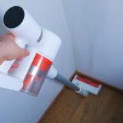 Prezentare Xiaomi Mi Vacuum Cleaner G10 - Aspirator vertical fără fir, cu mop și putere de aspirare mare