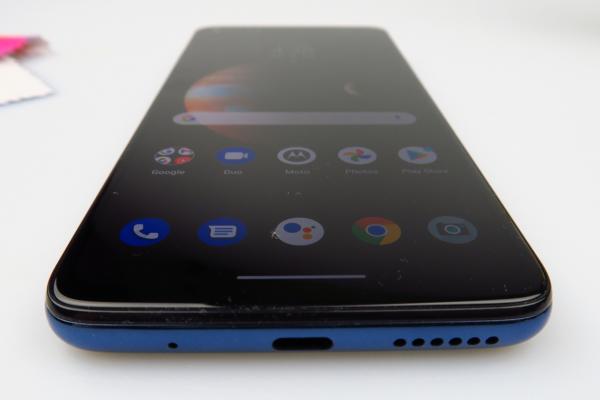 Motorola Moto G9 Plus: Baterie generoasă pentru Netflix şi gaming