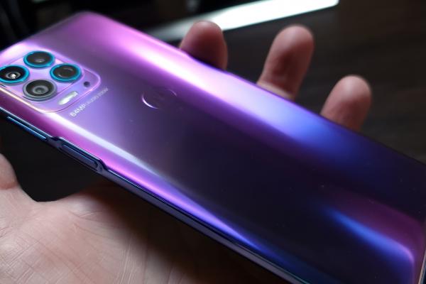 Motorola Moto G100 review detaliat în limba română (Evaluare Mobilissimo)