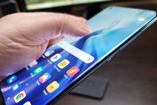 Xiaomi Mi 11: OS, UI, aplicaţii bazate pe un MIUI mai sigur, personalizabil şi comod