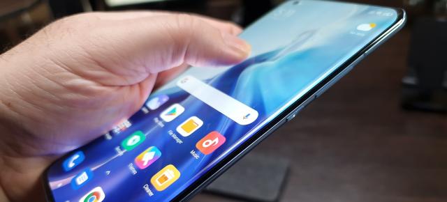 Xiaomi Mi 11: OS, UI, aplicaţii bazate pe un MIUI mai sigur, personalizabil şi comod