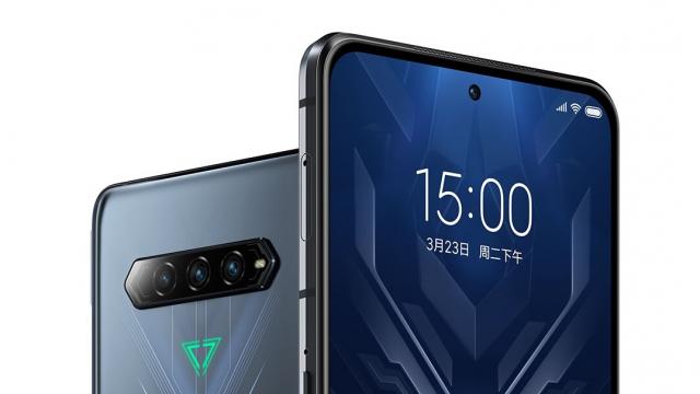 <b>Topul 10 AnTuTu din luna martie 2021 este aici și include doar modele cu Snapdragon 888; Avem un lider nou, de gaming</b>Finalul de săptămână nu aduce doar Top 10 cele mai populare smartphone-uri pe Mobilissimo în luna martie 2021, ci și topul AnTuTu pentru cele mai puternice smartphone-uri testate în benchmark pe parcursul