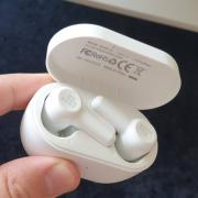 Prezentare Tronsmart Apollo Air: Căști wireless accesibile, cu ANC, Qualcomm aptX și până la 20 ore autonomie