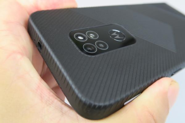 Motorola Defy 2021 review detaliat în limba română (Evaluare Mobilissimo)