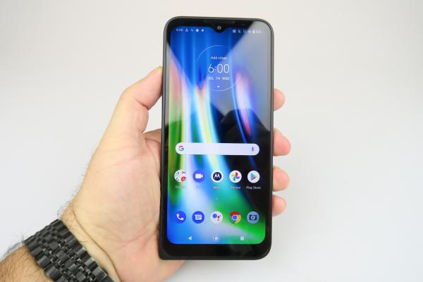 Motorola Defy 2021 - Galerie foto Mobilissimo.ro