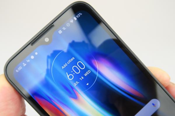 Motorola Defy 2021: Benchmark-uri de telefon midrange din 2020, fără pretenţii de gaming