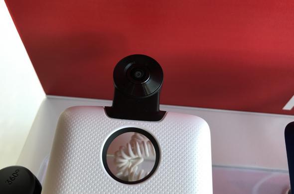 Motorola Mod: Moto 360 Camera: Lansare-Motorola-Moto-Z2-Play-in-Romania_045.jpg