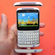 Review HTC ChaCha - mini-ecran, mini HTC Sense, maxi socializare! (Video)