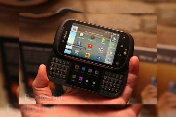 Telefon LG cu două ecrane și qwerty - concept inedit