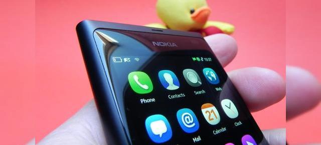 Nokia N9 review - design superb, OS original și un potențial foarte mare (Video)