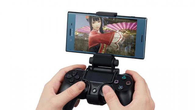 <b>Sony X Mount este un accesoriu pentru utilizarea gamepad-ului DualShock 4 alături de un terminal Xperia</b>Se vorbește din ce în ce mai mult despre gaming în ultima vreme și până și Sony pune accentul pe gaming-ul mobil după cum descoperim astăzi. În cazul în care nu știați, pe numeroase terminale Xperia există funcția ce permite rularea de 