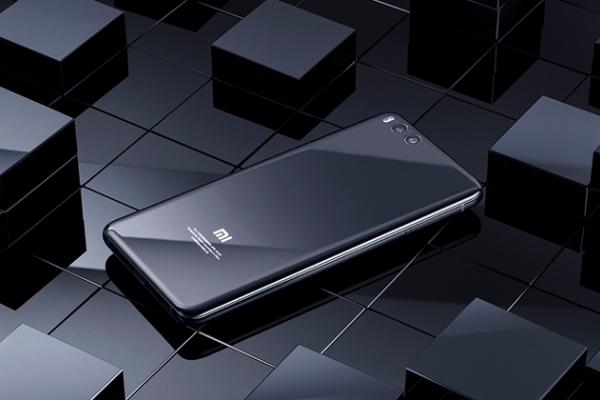 Phablet-ul Xiaomi Mi Note 3 poate fi achiziționat pentru 1.700 lei din China cu TVA inclus
