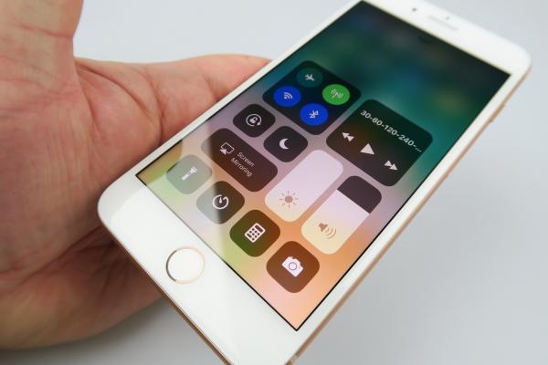 Apple iPhone 8 Plus - Galerie foto Mobilissimo.ro