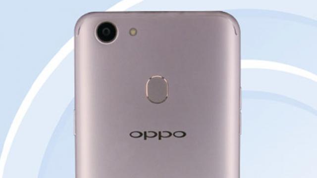 <b>Oppo lucrează la un nou smartphone cu ecran 18:9; modelul A79T este certificat de TENAA</b>Recent TENAA a certificat un nou smartphone semnat Oppo, terminal care va adopta la rândul său un ecran 18:9. Descoperim faptul că telefonul vine într-o carcasă cu talie subțire de doar 7.2 mm și că la interior se va afla un procesor octa-core