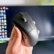 Razer Deathadder V4 Pro Review: Mouse de gaming recomandat jucătorilor PRO de shootere, sub 60 de grame, cu un polling rate de 8000Hz