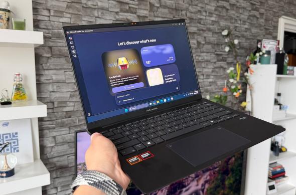 ASUS ZenBook 14 UM3406K - Design: ASUS-ZenBook-14-Design_002.jpg