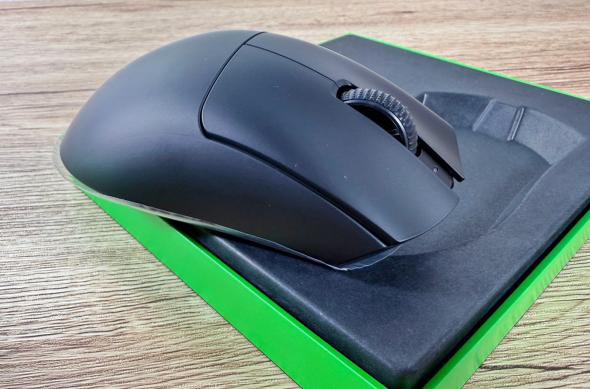Razer DeathAdder v4 Pro - Unboxing: Razer-Deathadder-v4-Pro-Unboxing_006.jpg