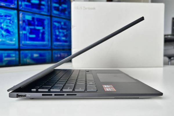 ASUS ZenBook 14 UM3406K - Unboxing