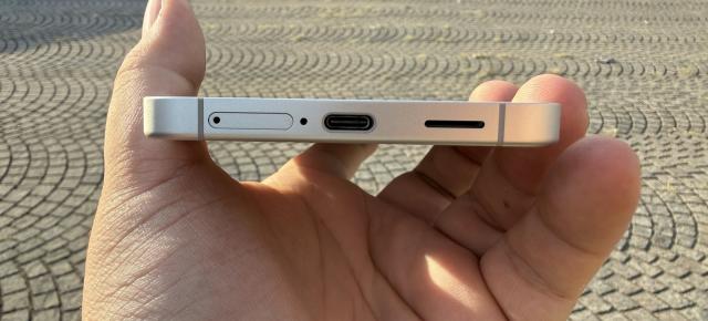 Samsung Galaxy S25 FE: Baterie de 4900 mAh, mulțumitoare + test încărcare comparativ la 25W și 45W