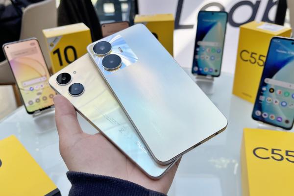 realme 10 și realme C55 sosesc oficial pe piața din România - telefoane mid-range pentru tineri, accesibile și arătoase