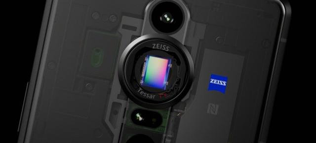 Flagship-ul vivo X100 Pro+ se află în dezvoltare; Va aduce diafragmă cu deschidere variabilă, cipset de imagistică vivo V3, optică Zeiss